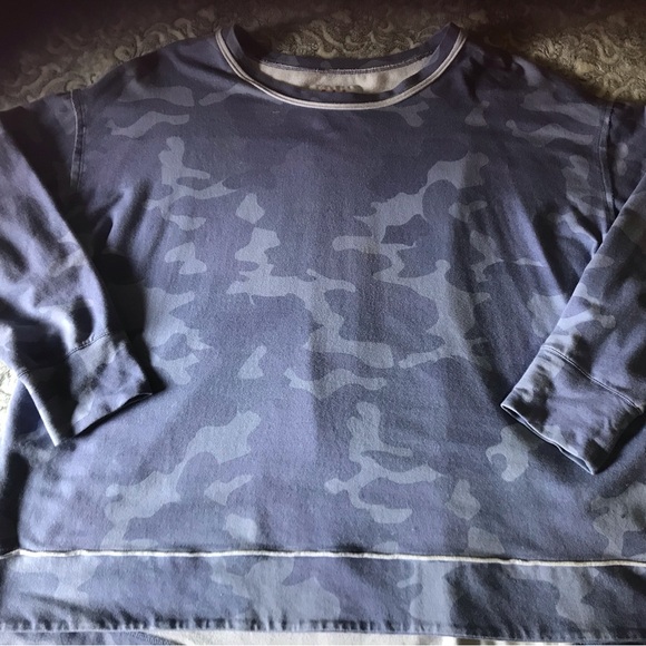 ALL WORTHY Camo Crewneck Top 1X - Picture 1 of 4